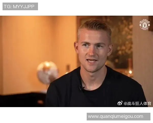 曼联10月最佳球员候选名单揭晓库尼亚姆伯莫拉门斯德里赫特争夺荣誉